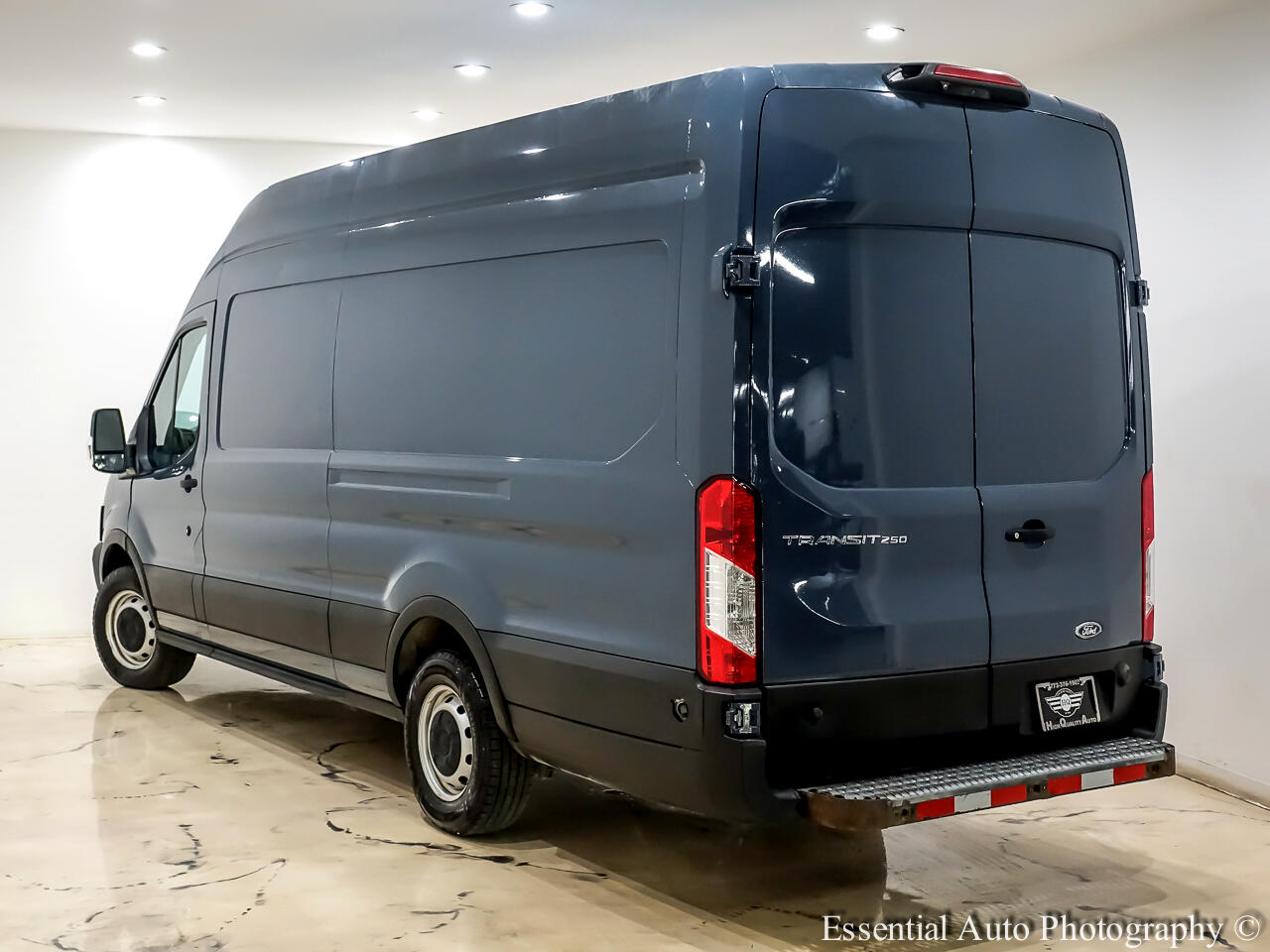 2019 Ford Transit Van photo 3