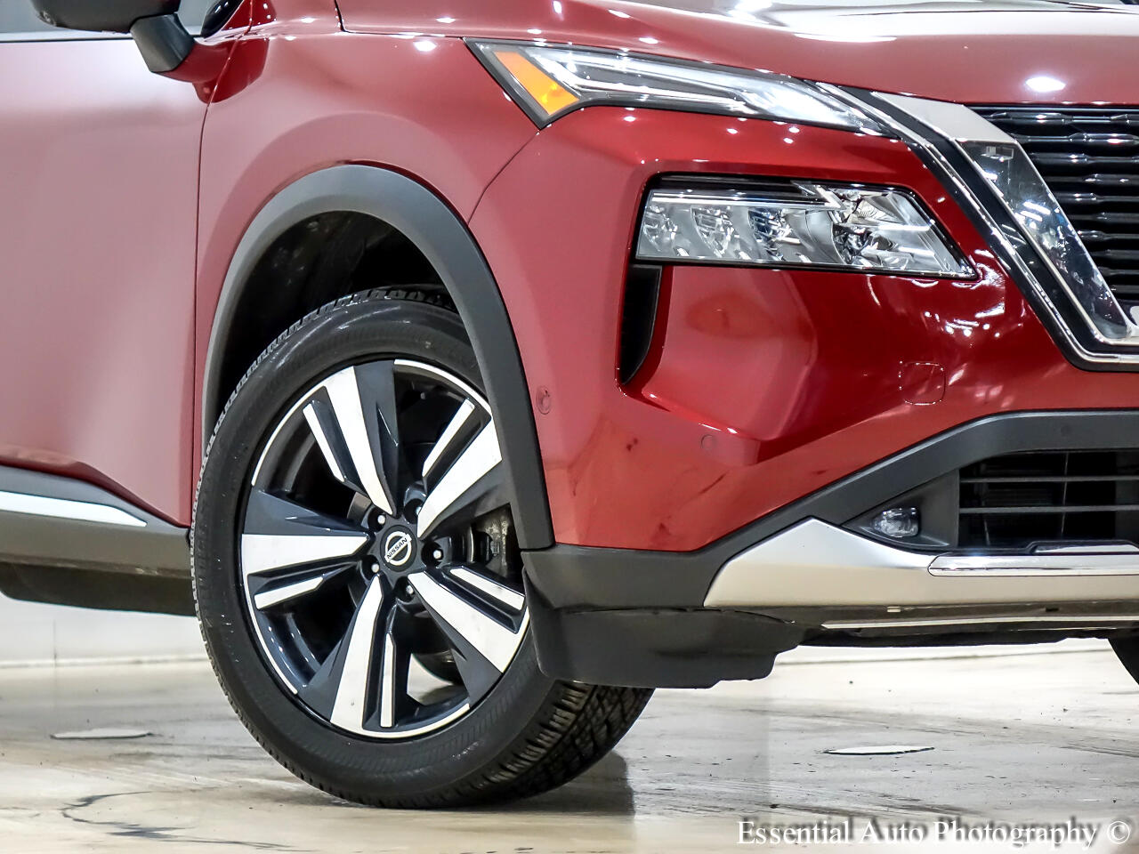 2021 Nissan Rogue Platinum AWD photo 2