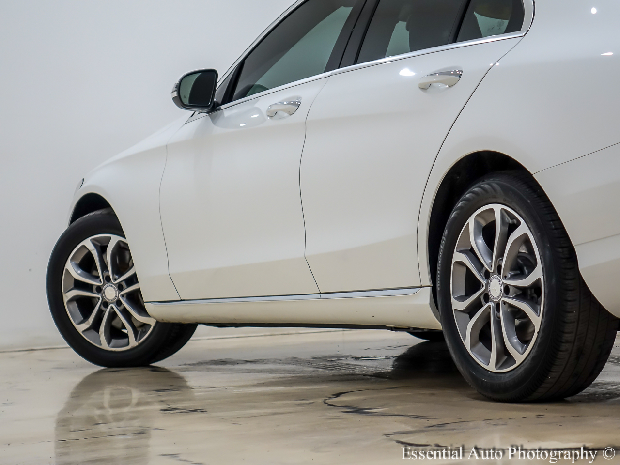 2017 Mercedes Benz C 300 4MATIC Sedan photo 11