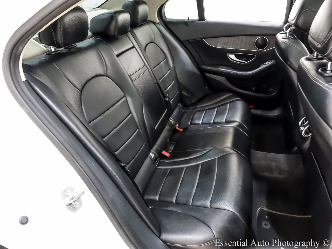 2017 Mercedes Benz C 300 4MATIC Sedan photo 29
