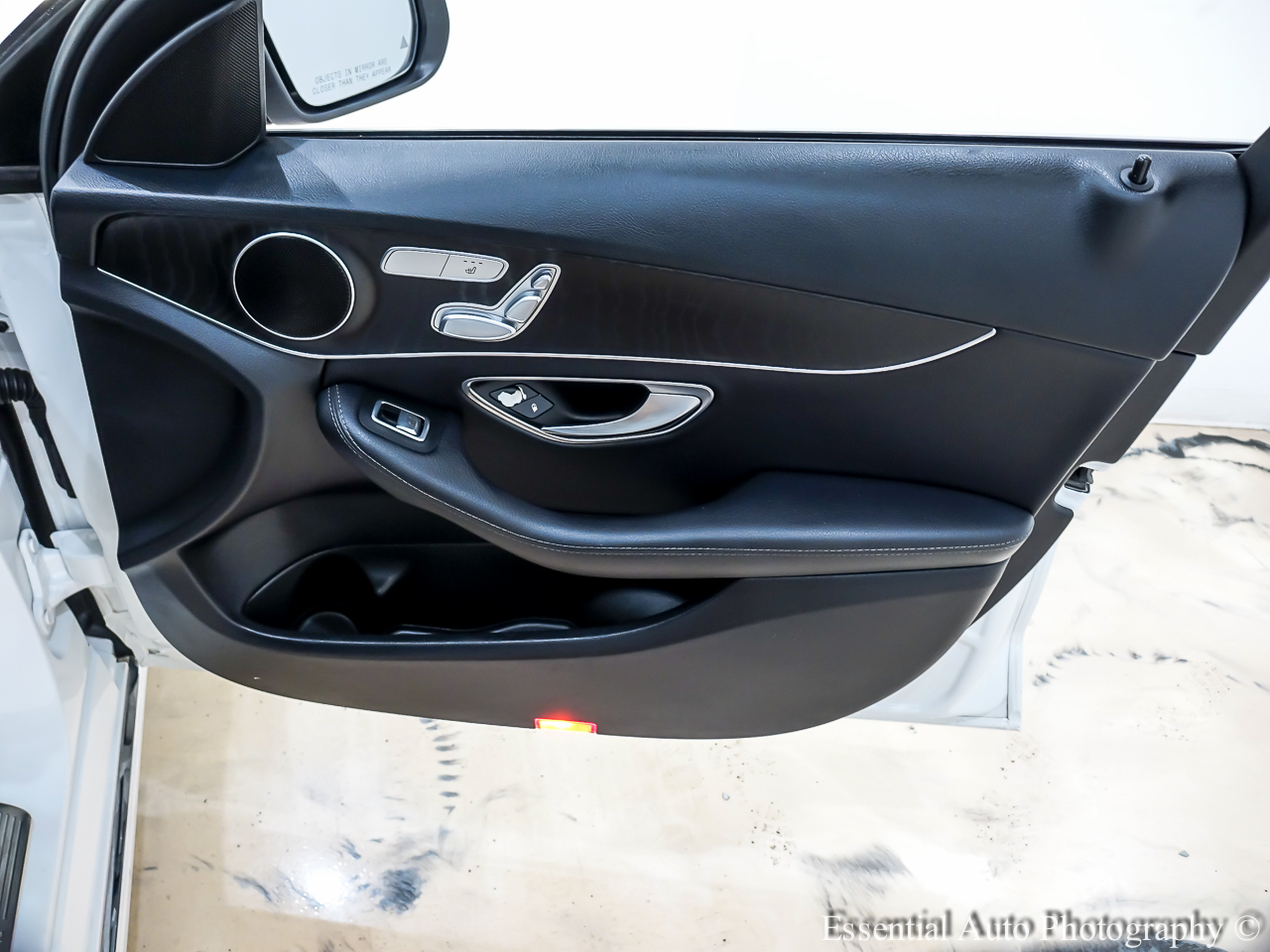 2017 Mercedes Benz C 300 4MATIC Sedan photo 30