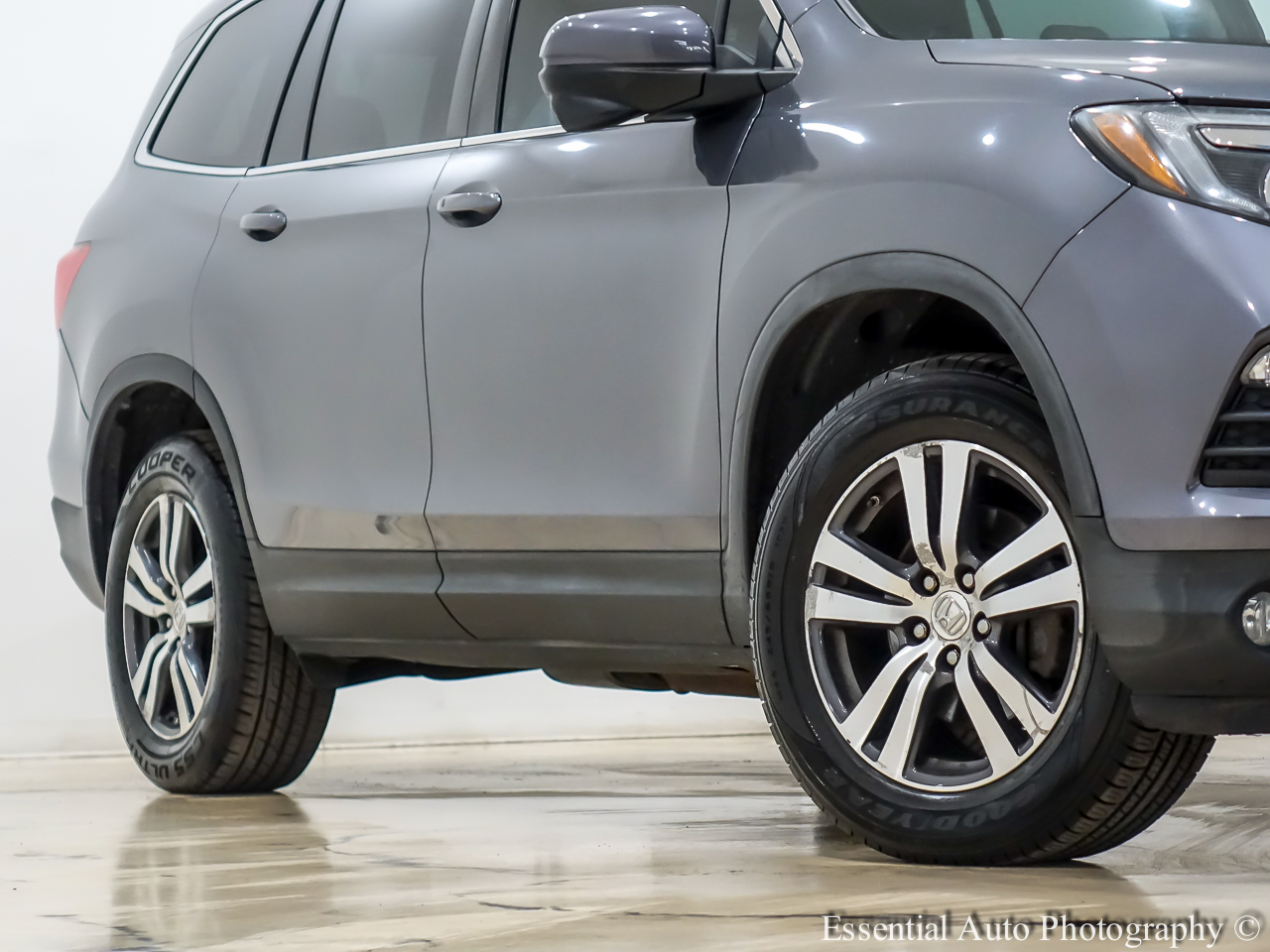 2016 Honda Pilot EX-L photo 3