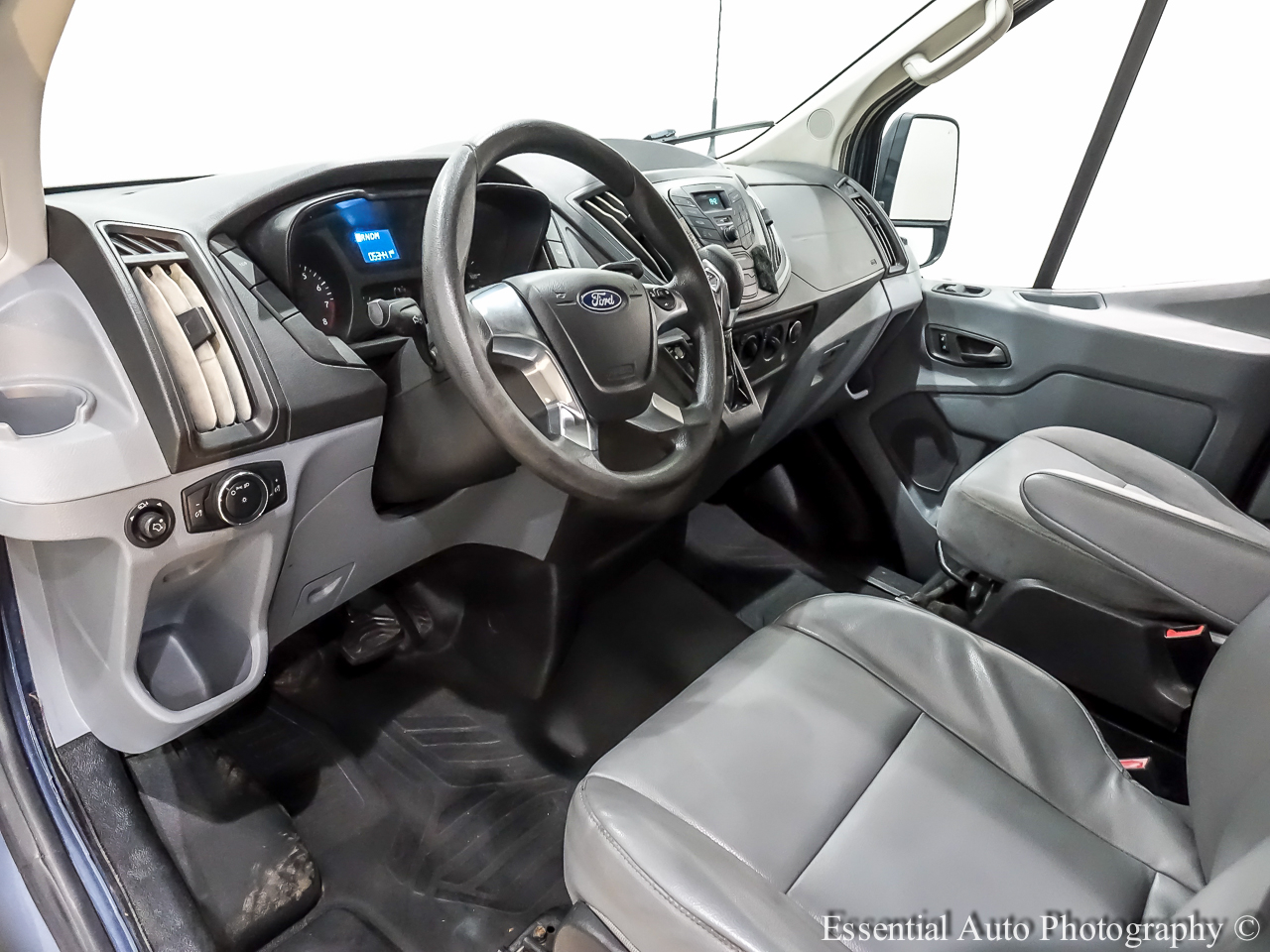 2019 Ford Transit Van photo 4