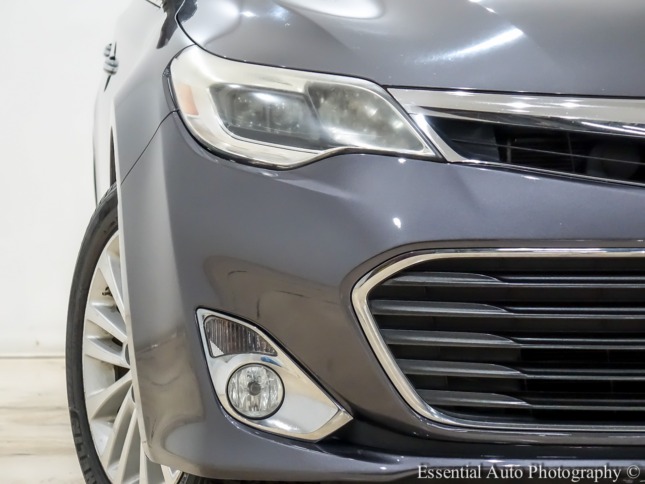 2014 Toyota Avalon Hybrid XLE Touring photo 5