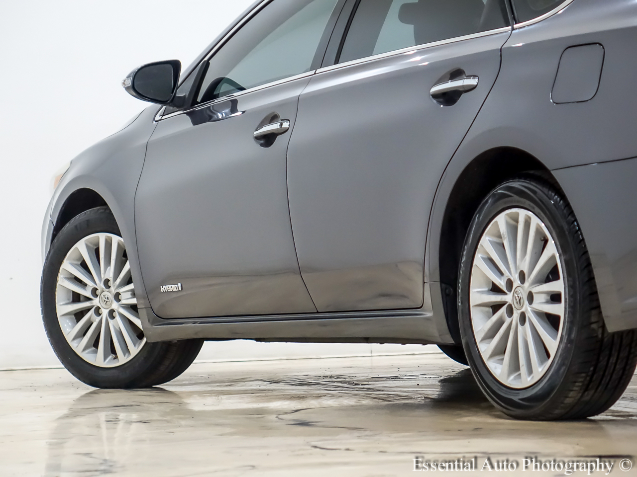 2014 Toyota Avalon Hybrid XLE Touring photo 10