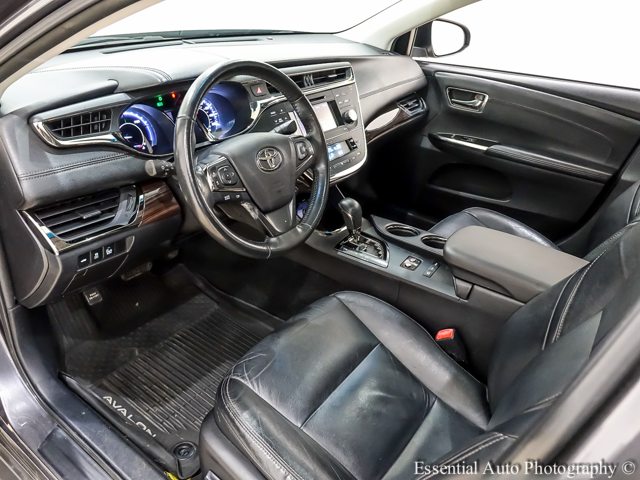 2014 Toyota Avalon Hybrid XLE Touring photo 12