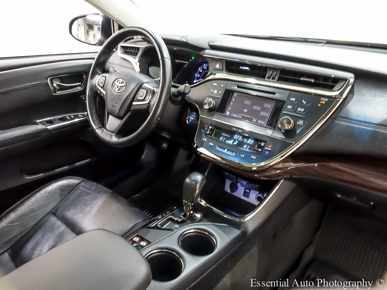 2014 Toyota Avalon Hybrid XLE Touring photo 30