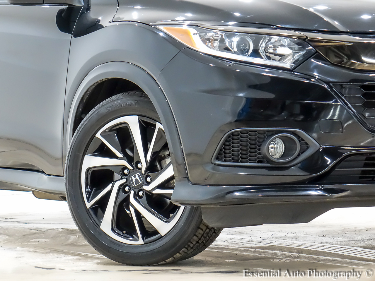 2019 Honda HR-V Sport photo 2