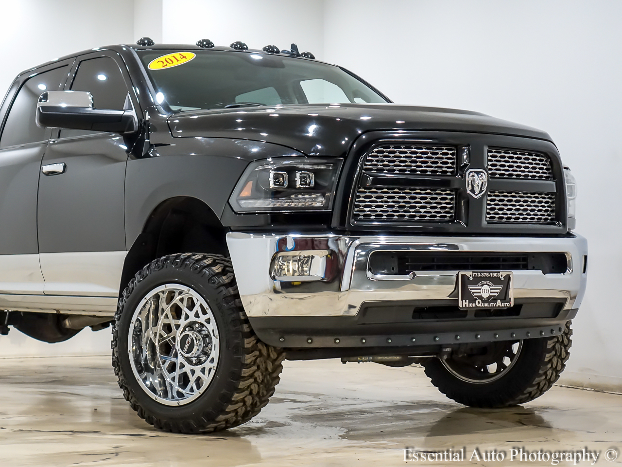 2014 Ram 3500 Laramie photo 2