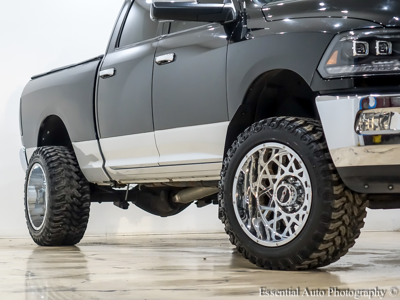 2014 Ram 3500 Laramie photo 4
