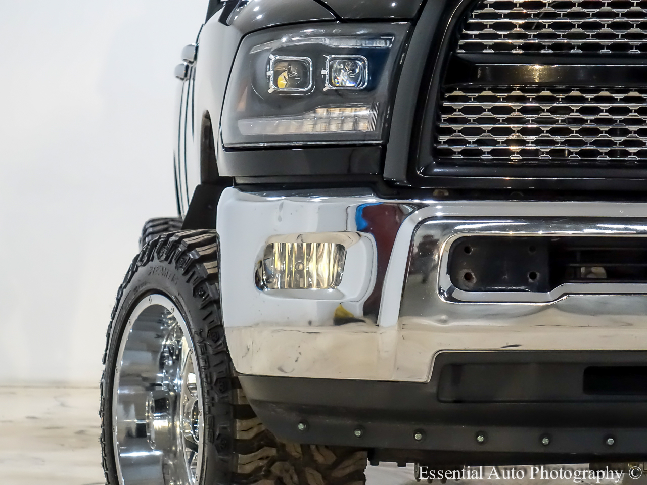 2014 Ram 3500 Laramie photo 6