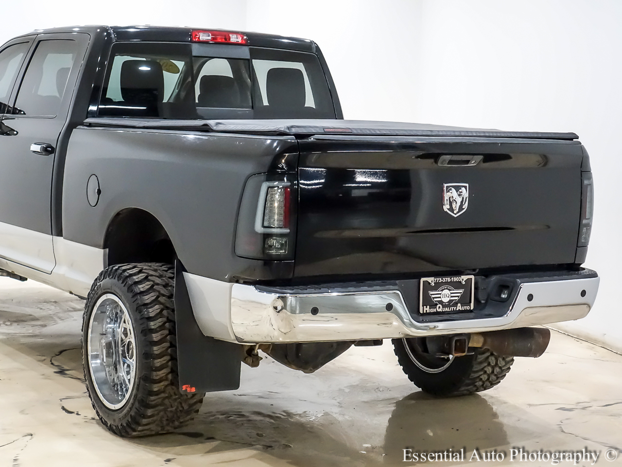 2014 Ram 3500 Laramie photo 9