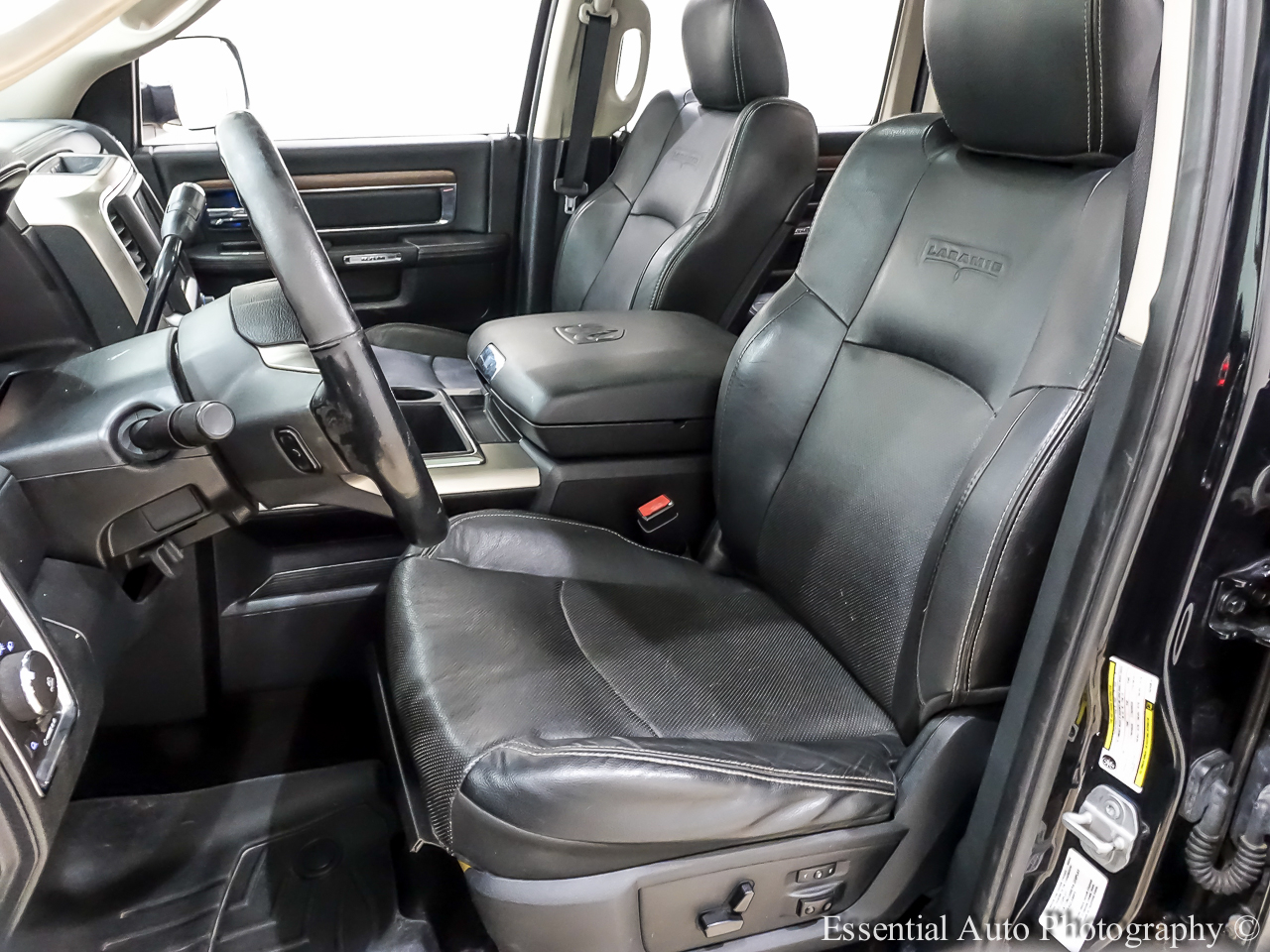2014 Ram 3500 Laramie photo 14