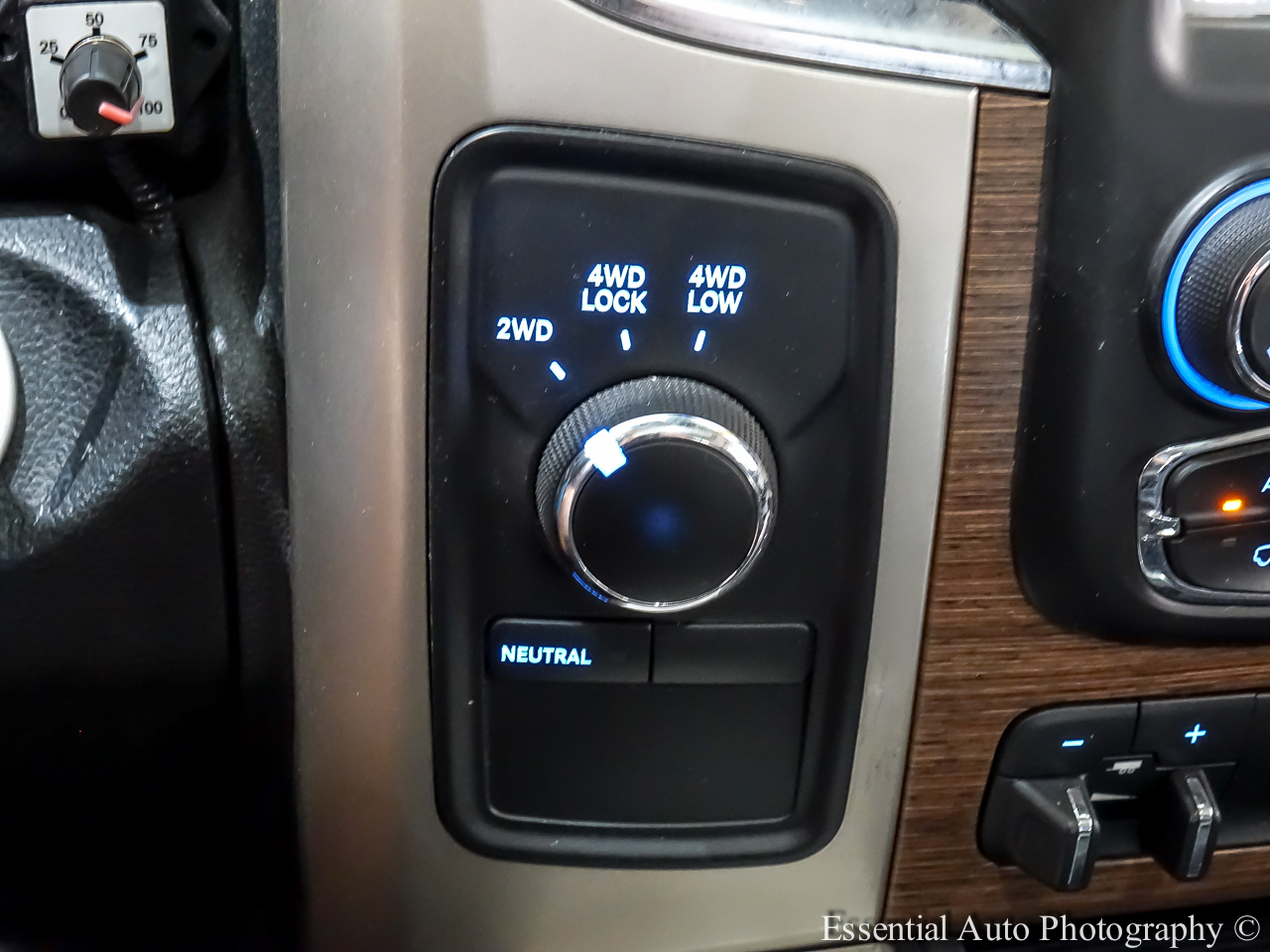 2014 Ram 3500 Laramie photo 26