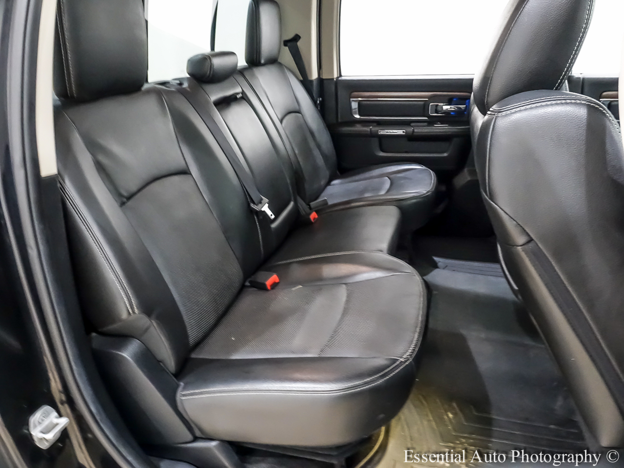 2014 Ram 3500 Laramie photo 31