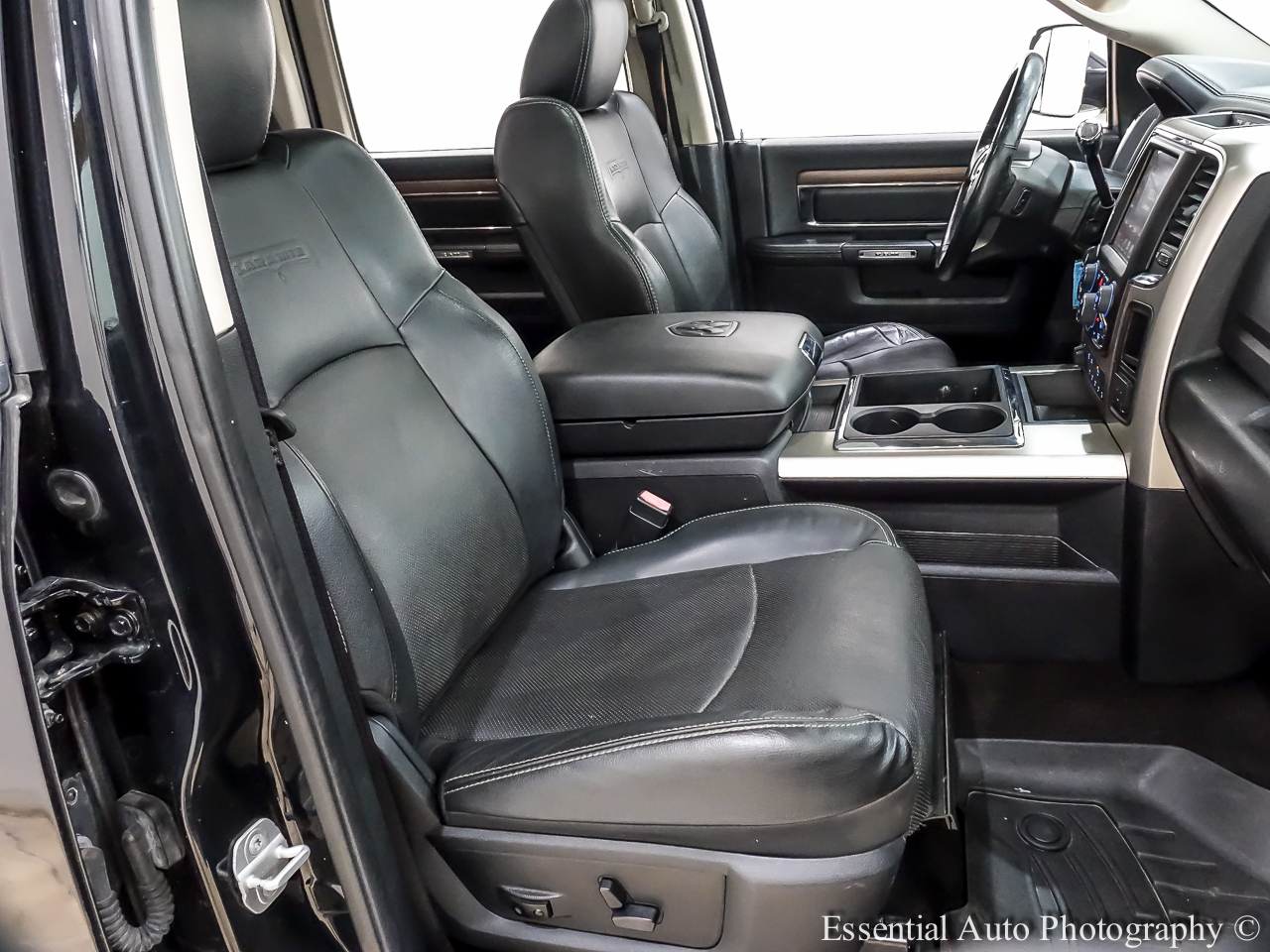 2014 Ram 3500 Laramie photo 33