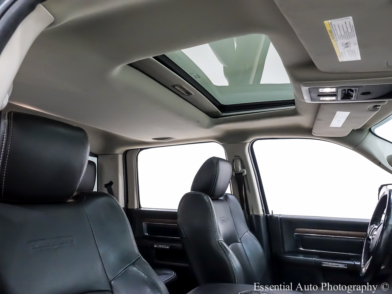 2014 Ram 3500 Laramie photo 35