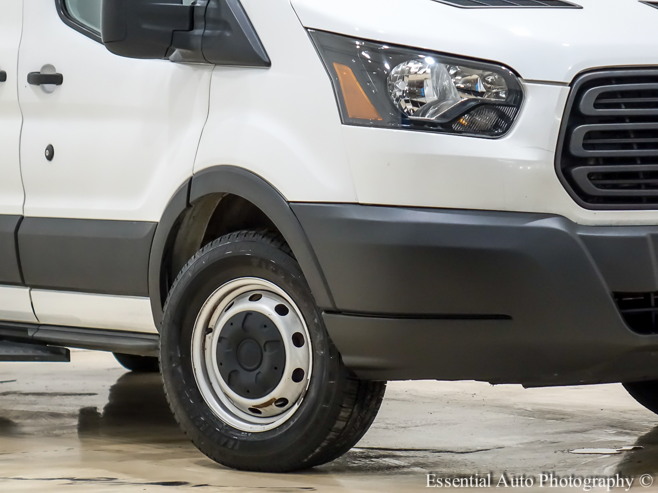 Ford Transit 250 Van Low Roof w/Sliding Pass. 148-in. WB 2019 Ford Transit 250 Van Low Roof w/Sliding Pass. 148-in. WB 2019