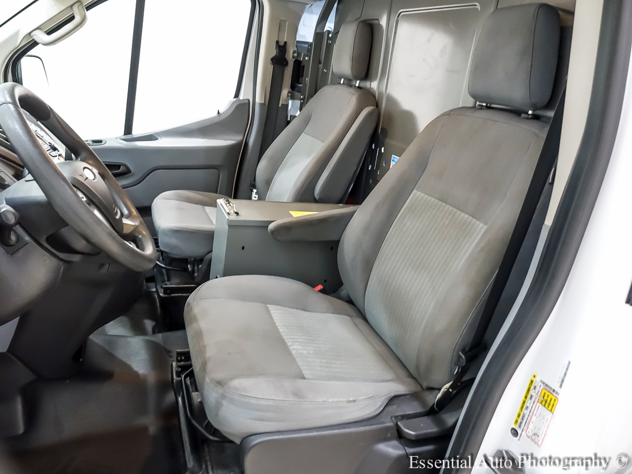 Ford Transit 250 Van Low Roof w/Sliding Pass. 148-in. WB 2019 Ford Transit 250 Van Low Roof w/Sliding Pass. 148-in. WB 2019