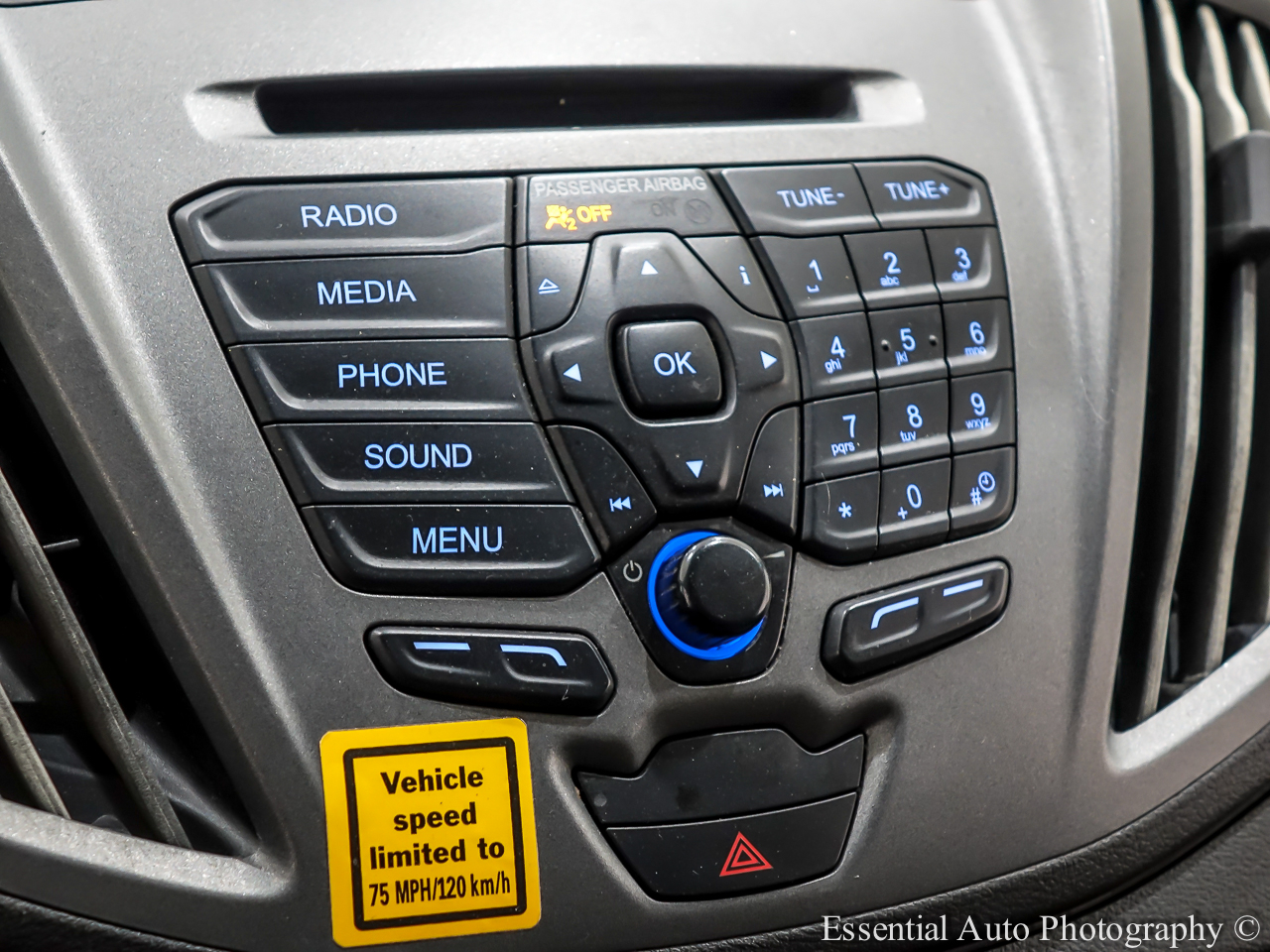 Ford Transit 250 Van Low Roof w/Sliding Pass. 148-in. WB 2019 Ford Transit 250 Van Low Roof w/Sliding Pass. 148-in. WB 2019