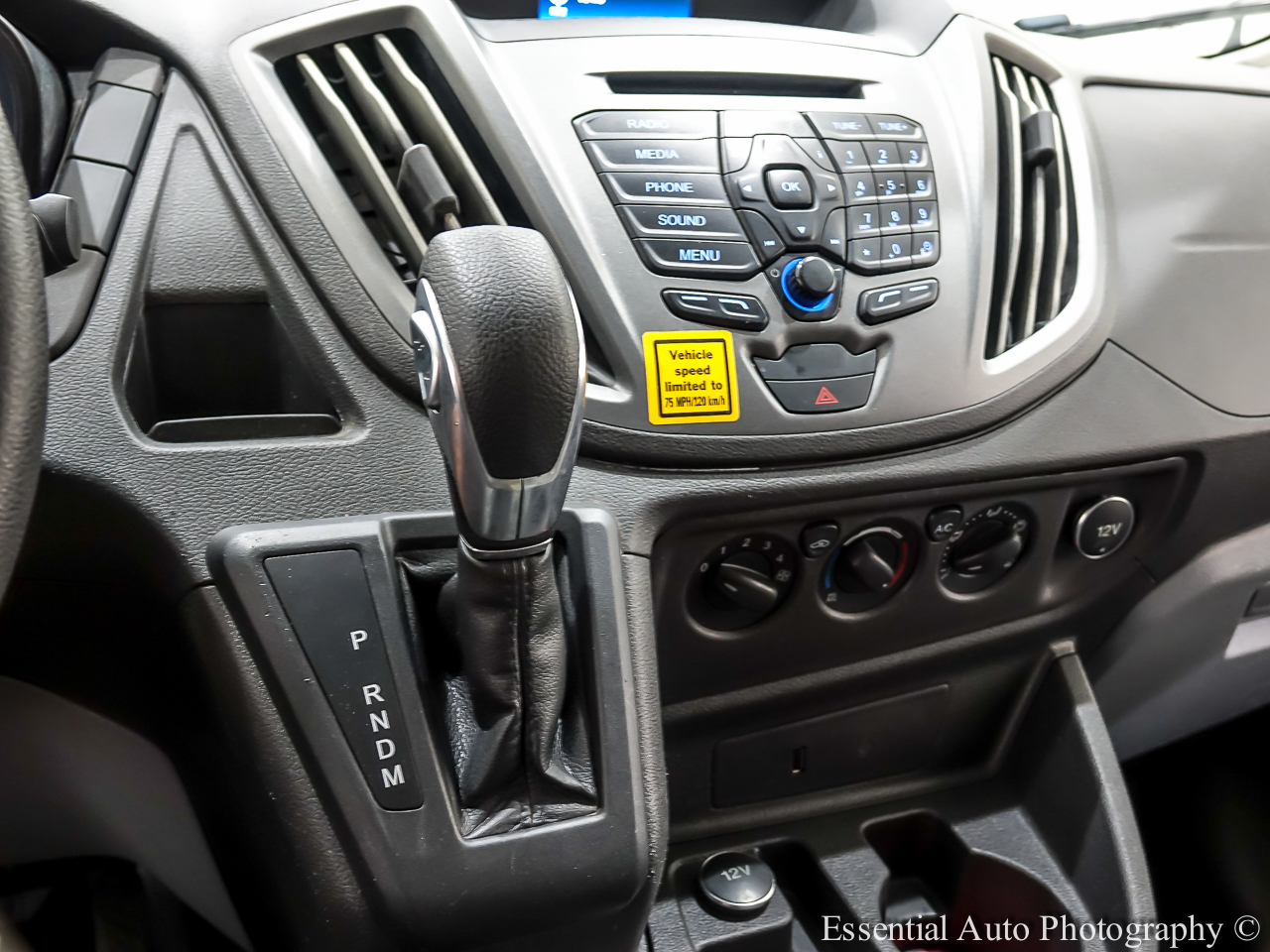 Ford Transit 250 Van Low Roof w/Sliding Pass. 148-in. WB 2019 Ford Transit 250 Van Low Roof w/Sliding Pass. 148-in. WB 2019