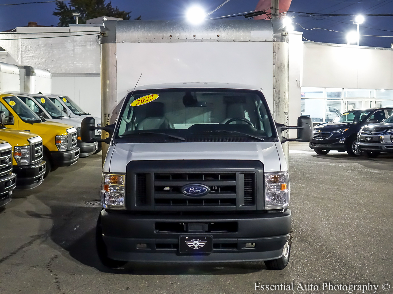 2022 Ford E-350 photo 4
