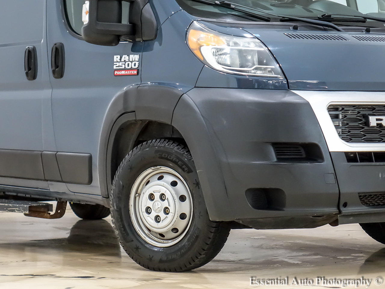 RAM Promaster 2500 High Roof Tradesman 159-in. WB 2019 RAM Promaster 2500 High Roof Tradesman 159-in. WB 2019