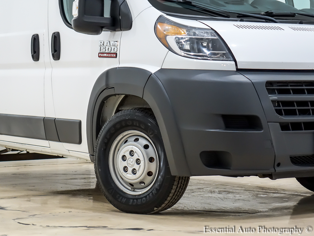 RAM Promaster 1500 Low Roof Tradesman 136-in. WB 2017 RAM Promaster 1500 Low Roof Tradesman 136-in. WB 2017