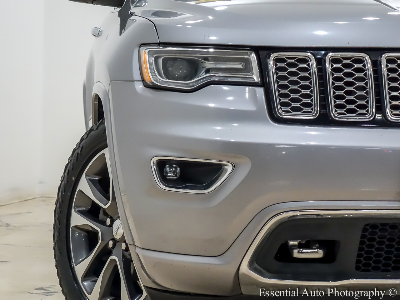 Jeep Grand Cherokee Overland 4WD 2018 Jeep Grand Cherokee Overland 4WD 2018