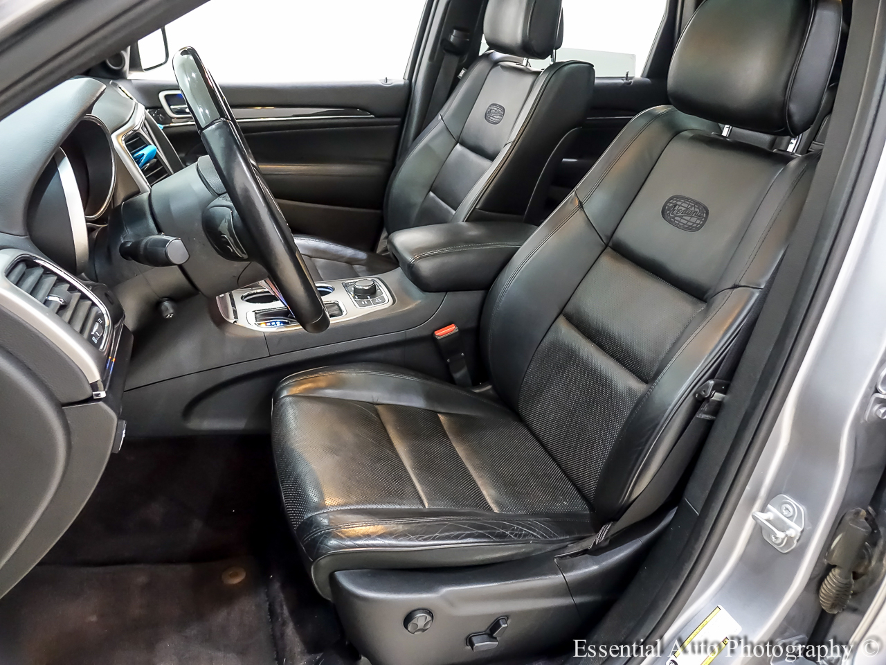 Jeep Grand Cherokee Overland 4WD 2018 Jeep Grand Cherokee Overland 4WD 2018