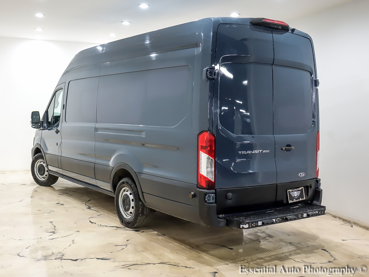 Ford Transit 250 Van High Roof w/Sliding Pass. 148-in. WB EL 2020