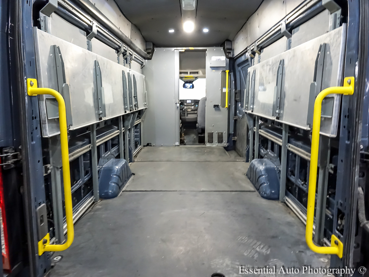 Ford Transit 250 Van High Roof w/Sliding Pass. 148-in. WB EL 2020