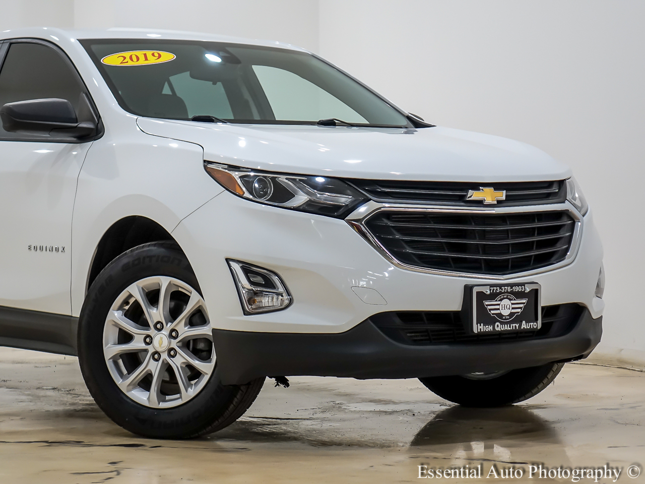 2020 Chevrolet Equinox LS photo 2