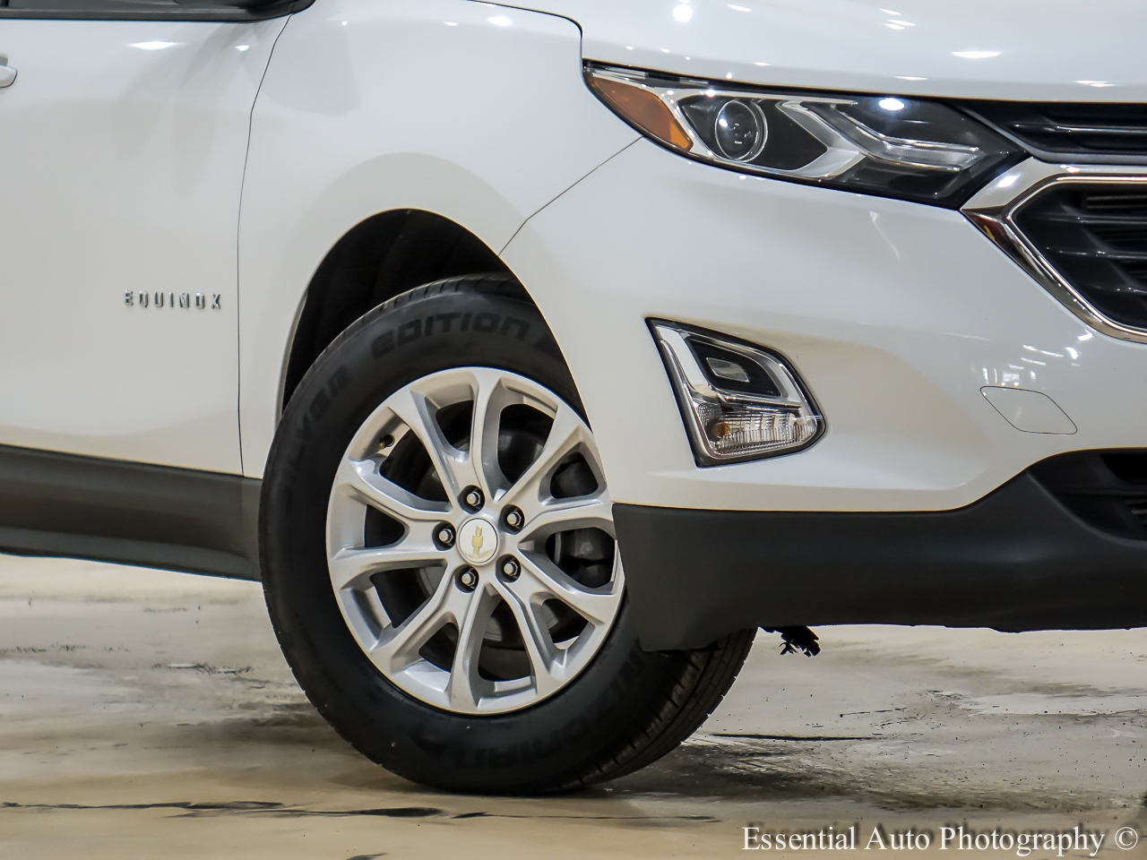 2020 Chevrolet Equinox LS photo 3