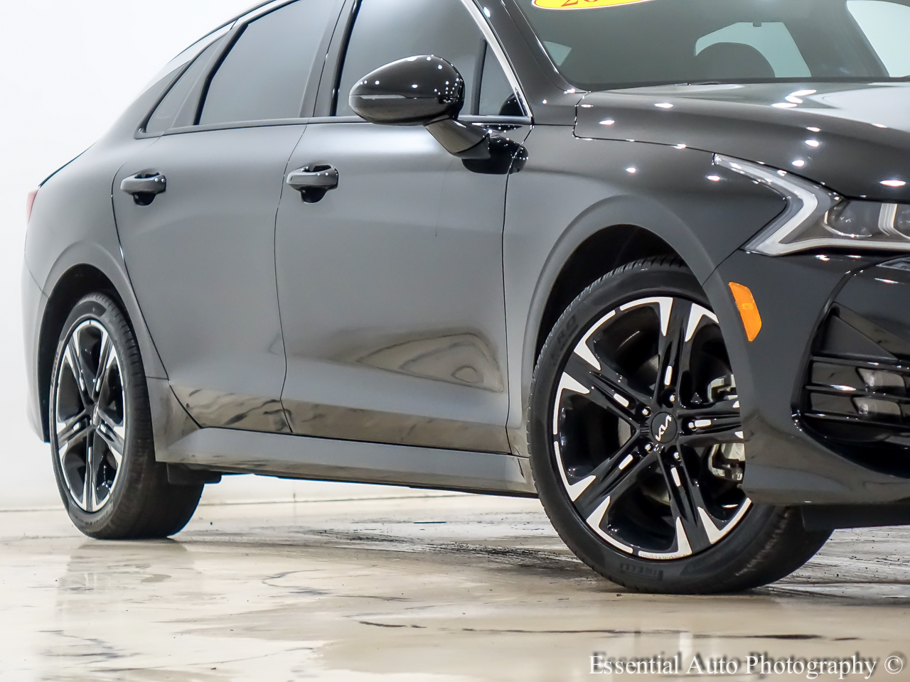 2024 Kia K5 GT-Line photo 4