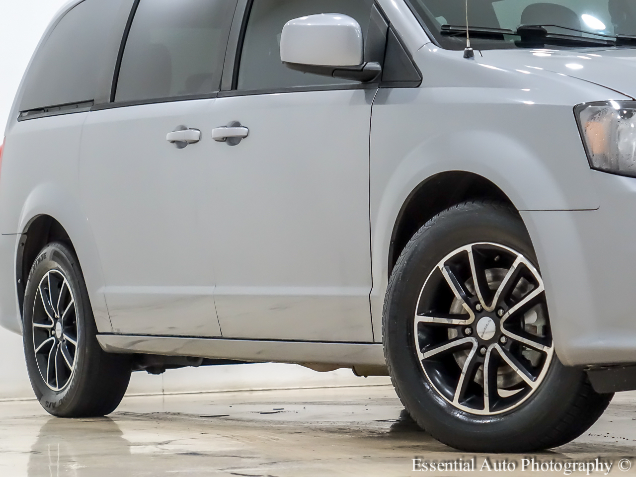 2018 Dodge Grand Caravan GT photo 3