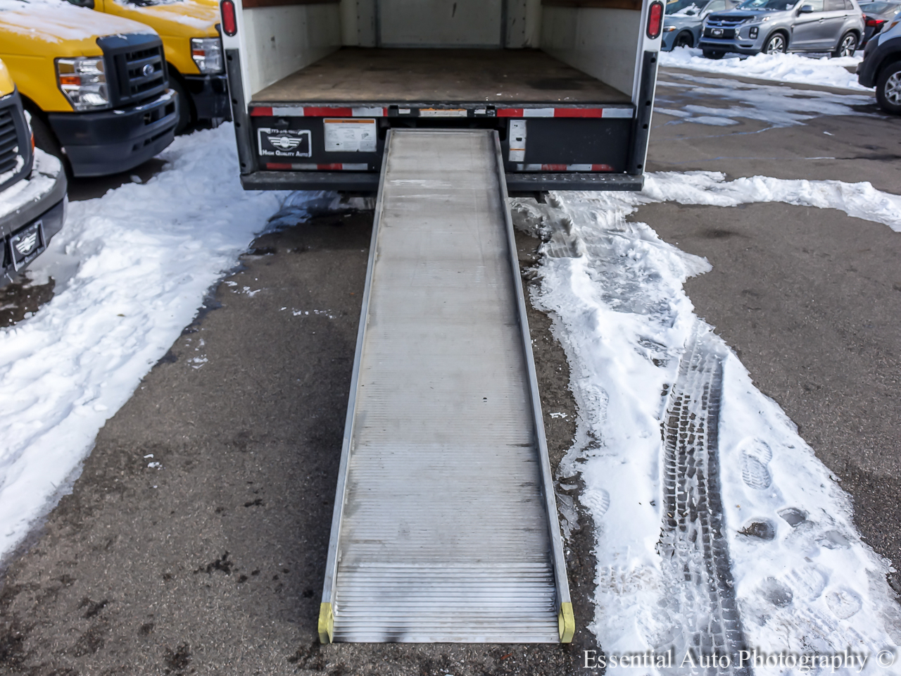 Ford Econoline E-350 Super Duty 2022