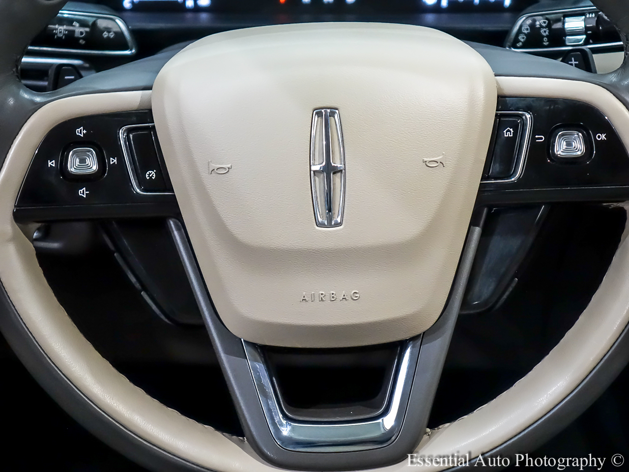 Lincoln Corsair Base AWD 2021