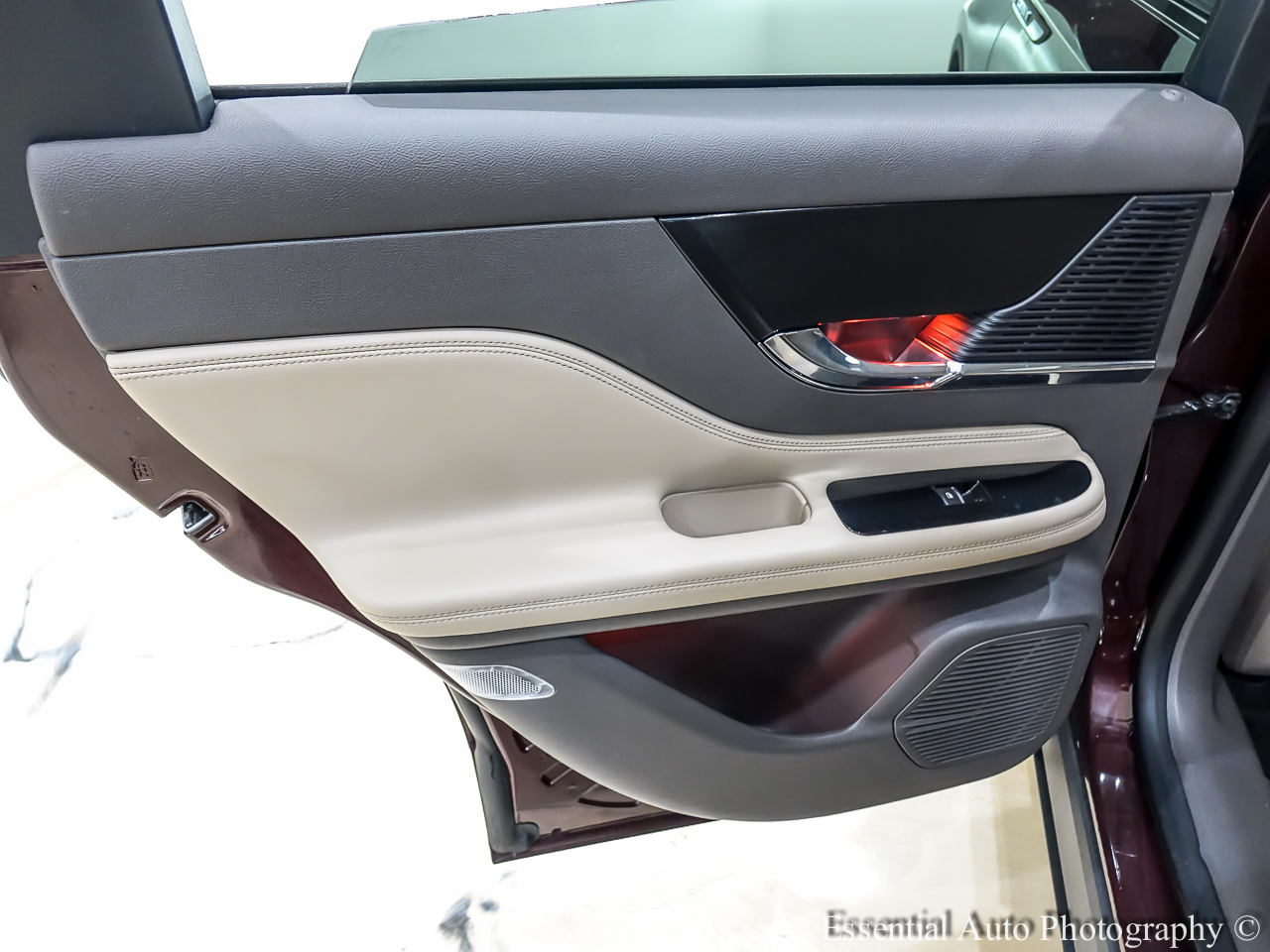 Lincoln Corsair Base AWD 2021