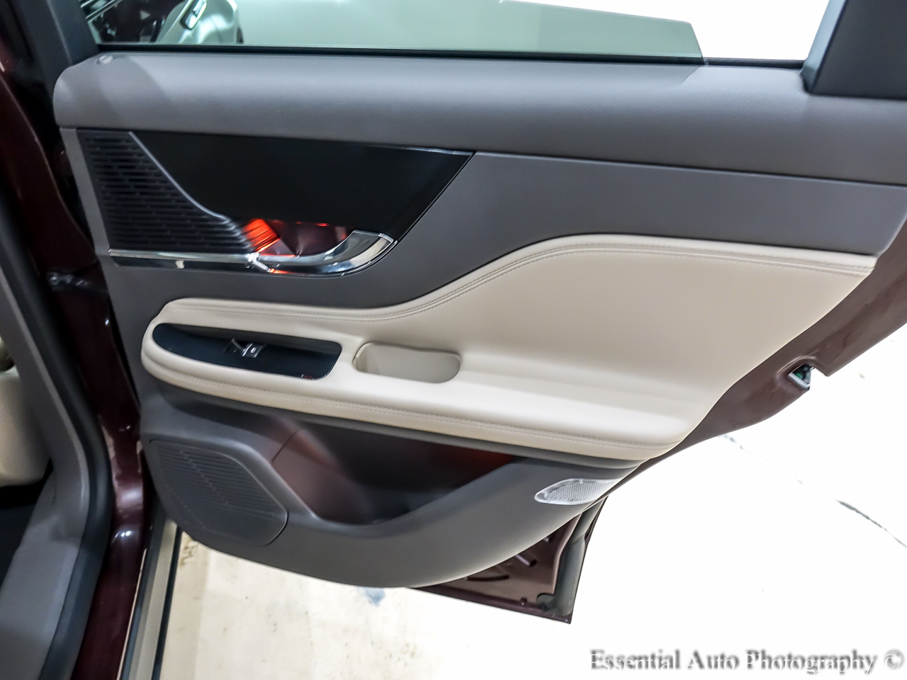 Lincoln Corsair Base AWD 2021