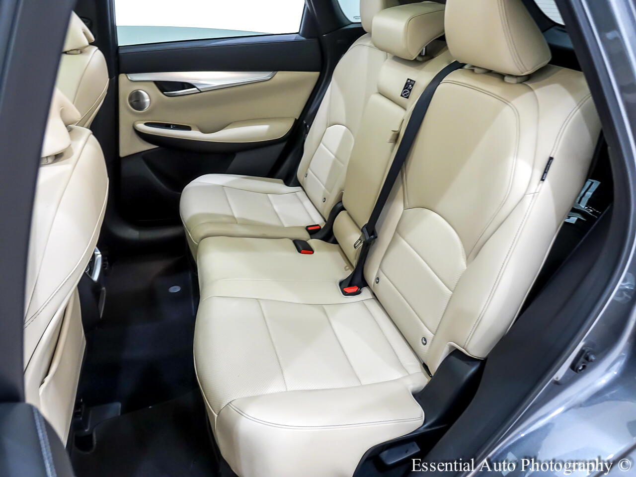 Infiniti QX50 ESSENTIAL AWD 2022