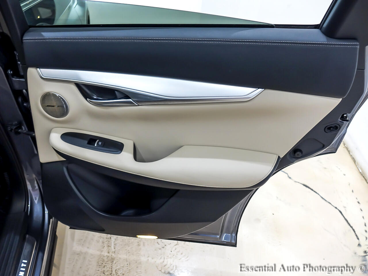 Infiniti QX50 ESSENTIAL AWD 2022