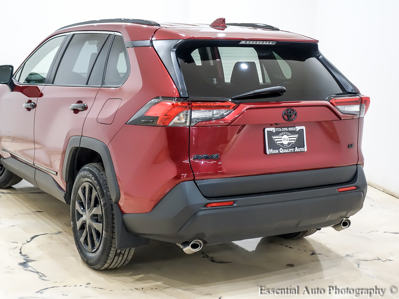 Toyota RAV4 LE 2019