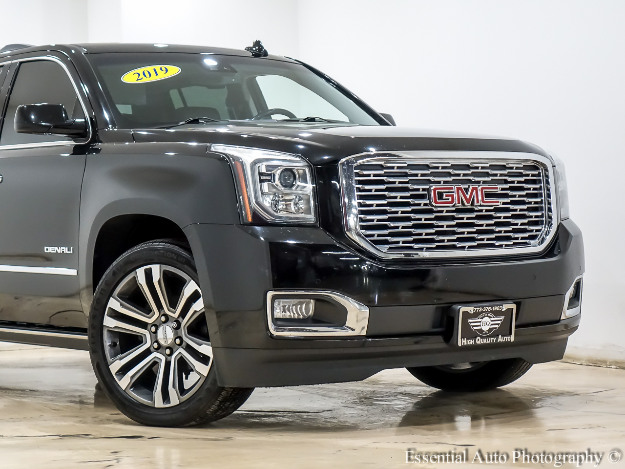 GMC Yukon XL Denali 4WD 2019