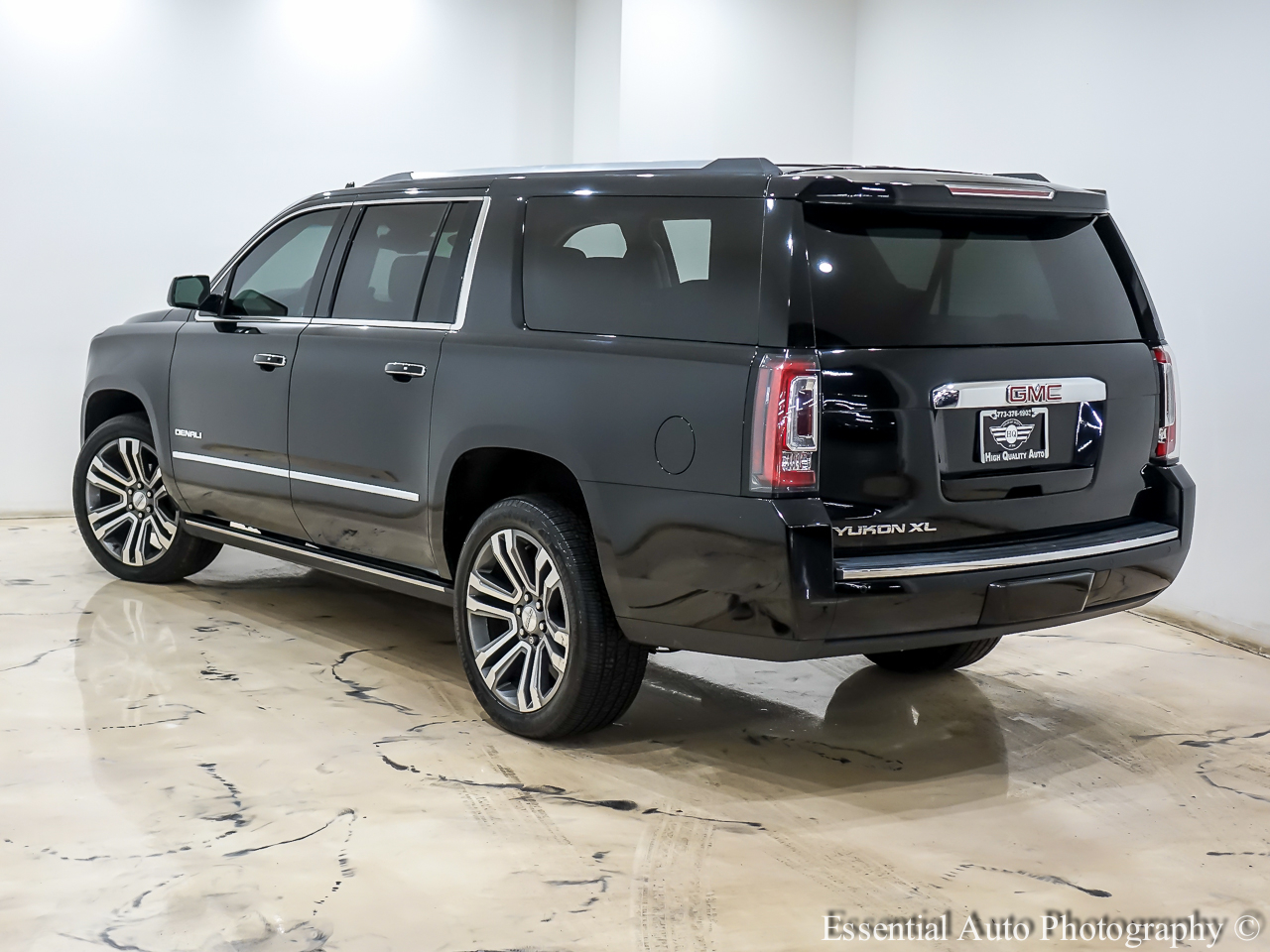 GMC Yukon XL Denali 4WD 2019