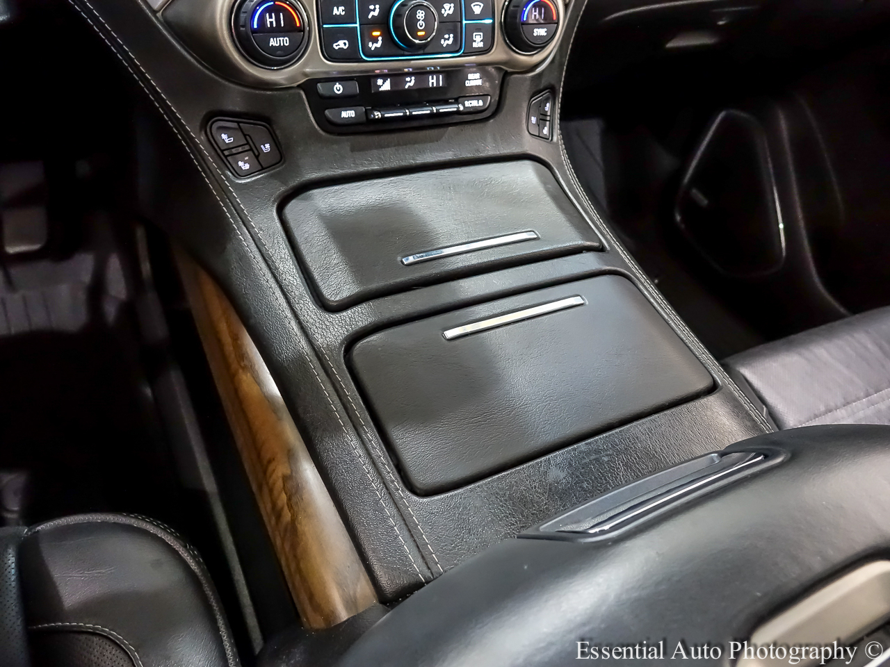 GMC Yukon XL Denali 4WD 2019