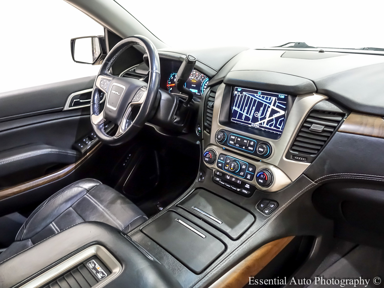 GMC Yukon XL Denali 4WD 2019