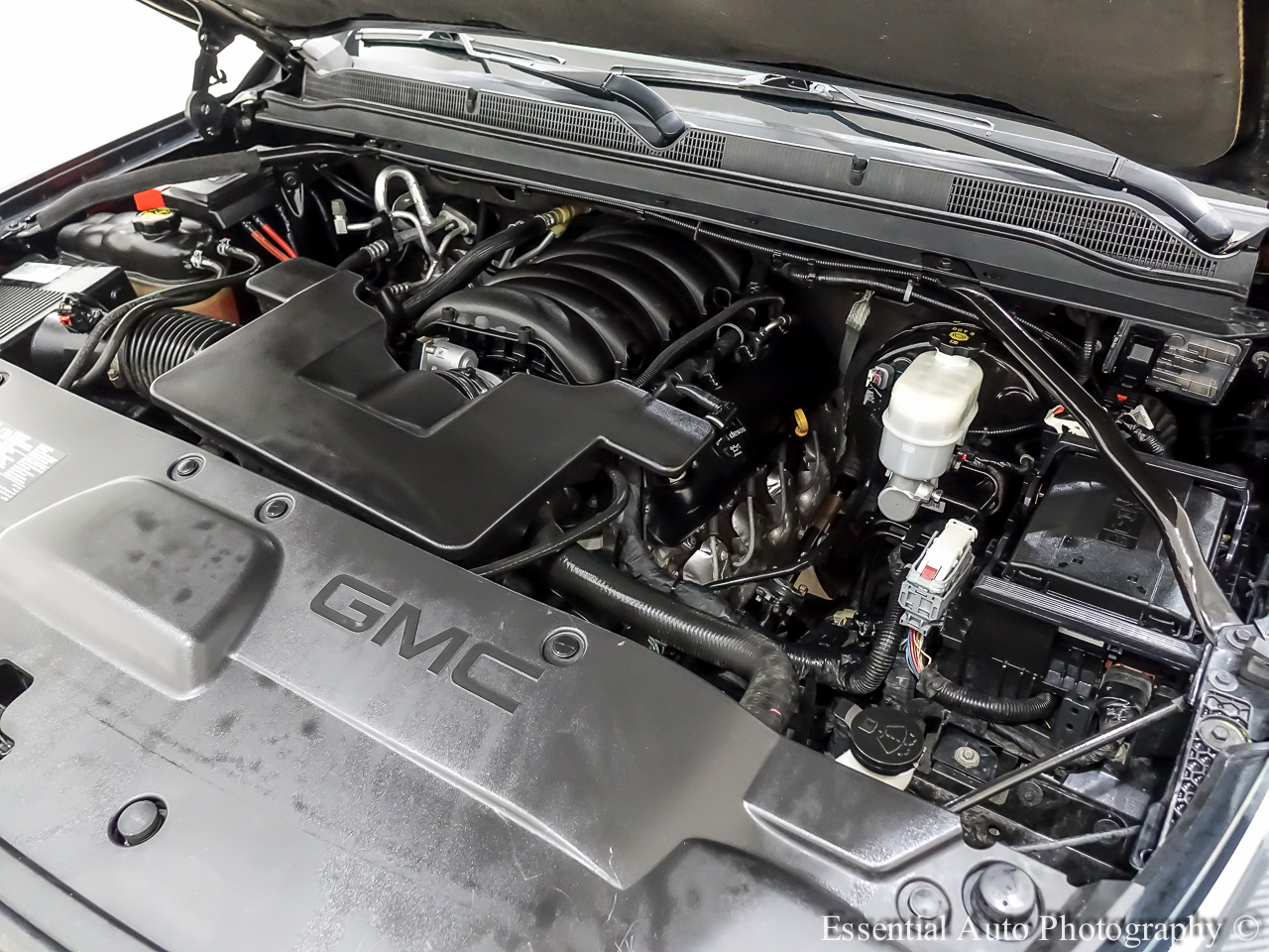 GMC Yukon XL Denali 4WD 2019