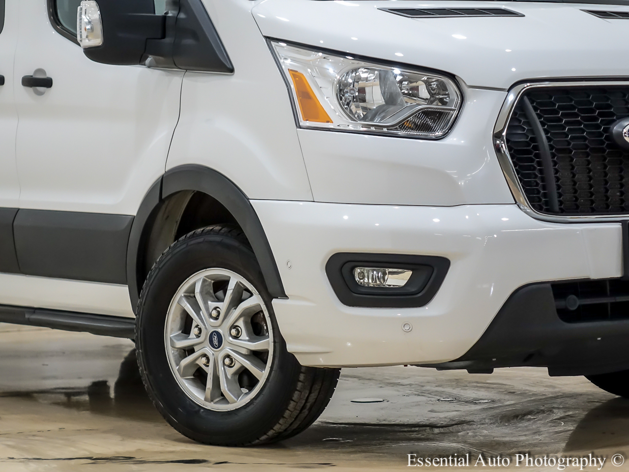 Ford Transit 350 Wagon Low Roof XL w/Sliding Pass. 148-in. WB 2021