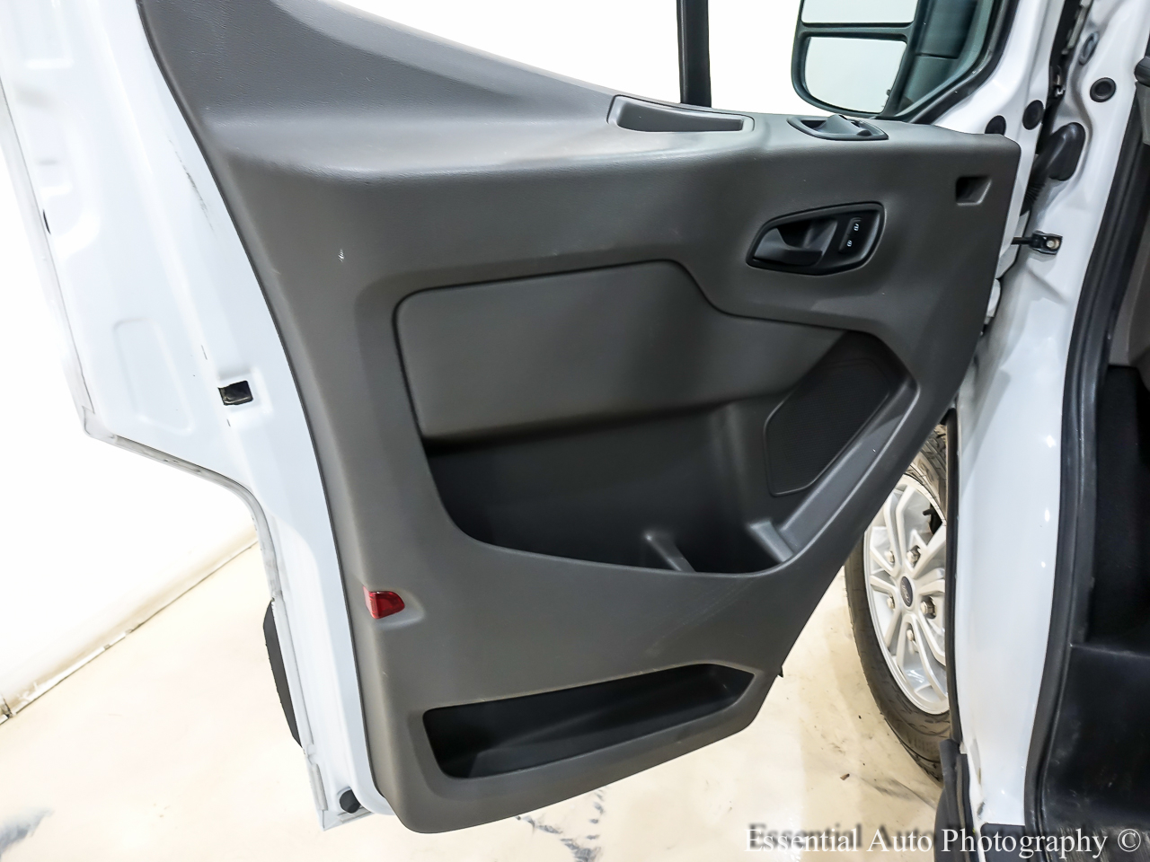 Ford Transit 350 Wagon Low Roof XL w/Sliding Pass. 148-in. WB 2021